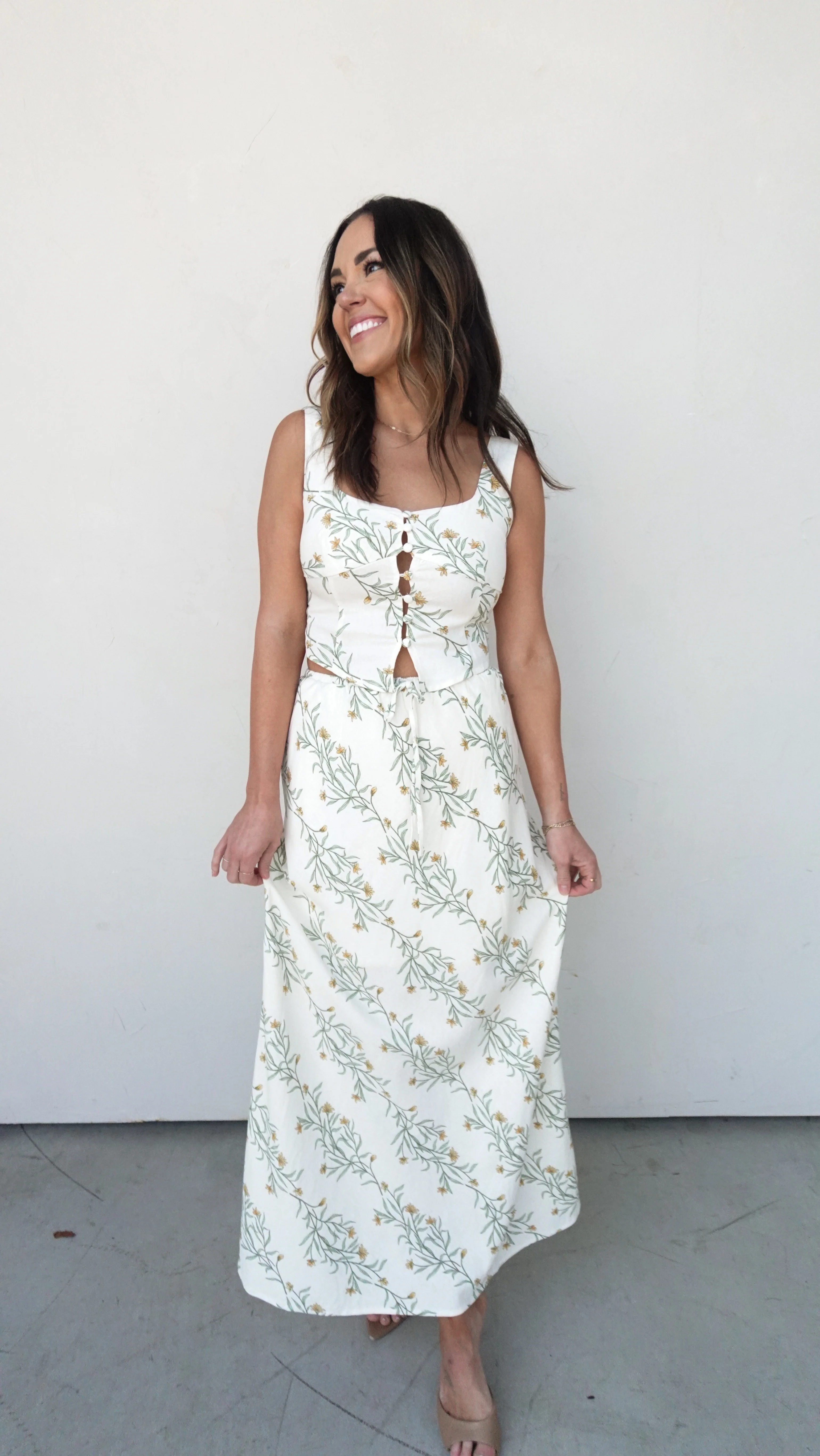 Cream Floral Tank and Skirt Set - Image 3