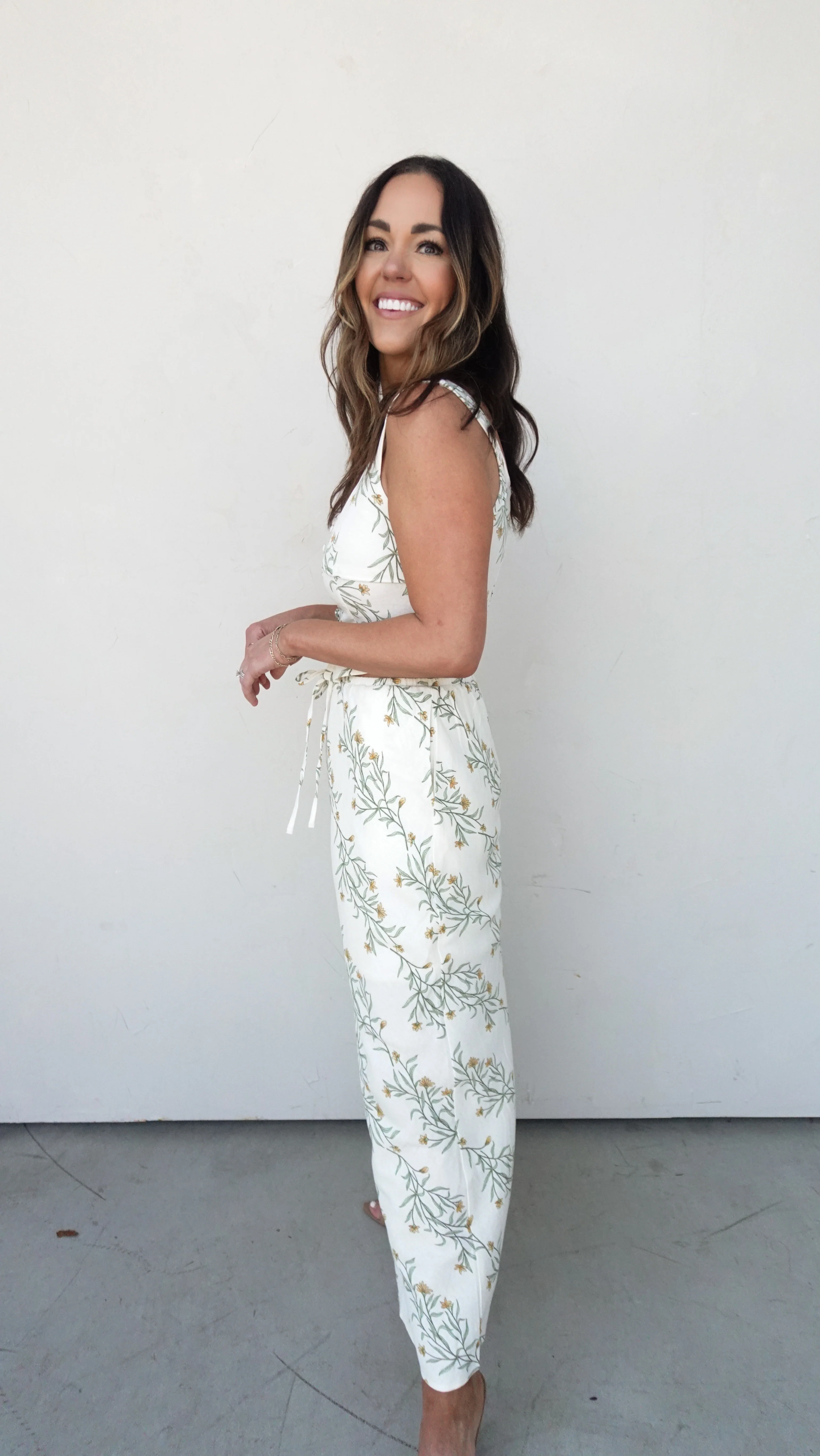 Cream Floral Tank and Skirt Set - Image 4