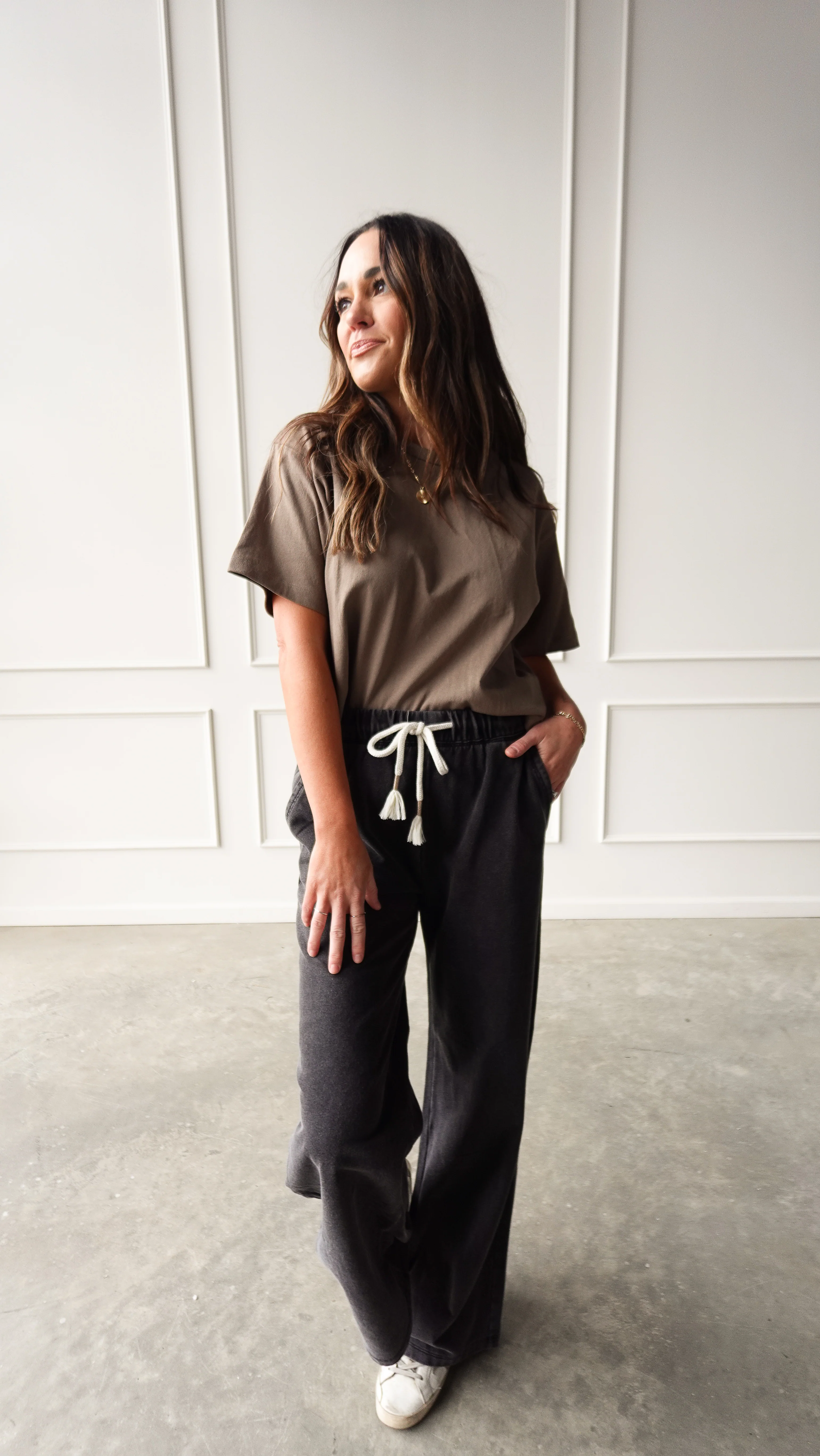 Olive Short Sleeve Linen Tee - Image 5